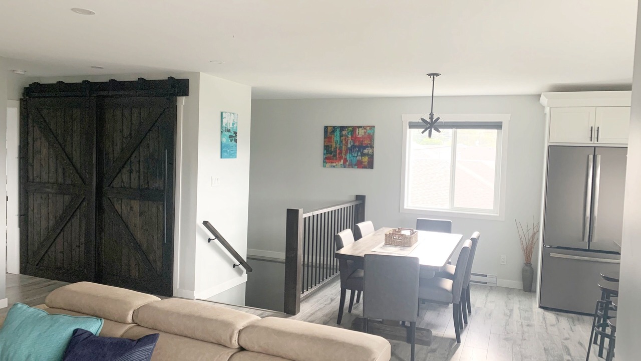 Photo of Livingroom in Okanagan-Similkameen
