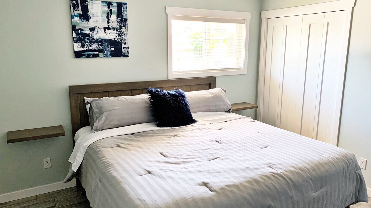 Photo of Bedroom in Okanagan-Similkameen