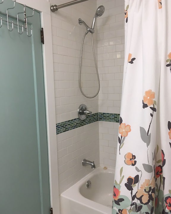 Photo of Bathroom in Division No. 11