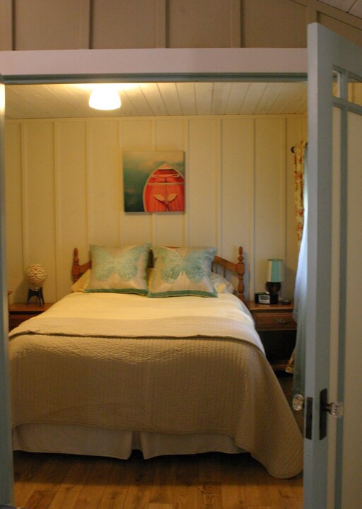 Photo of Bedroom in Division No. 11