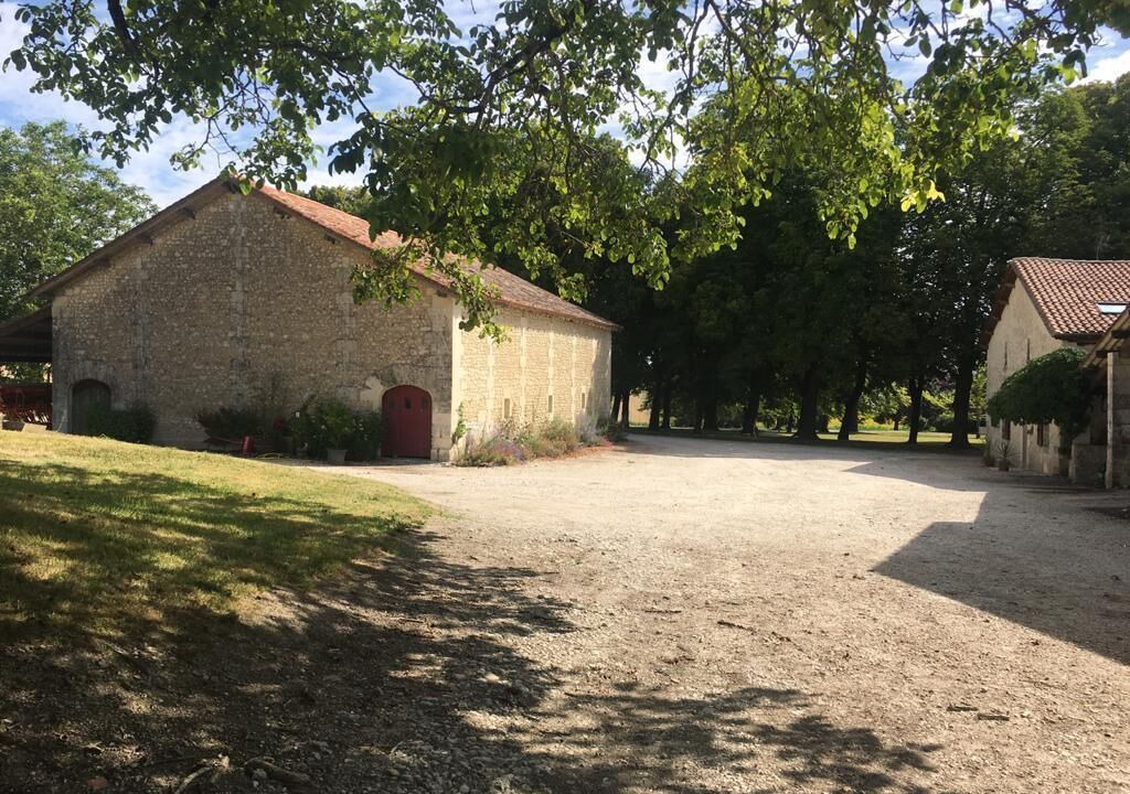 Photo of Outdoor in Bonnes