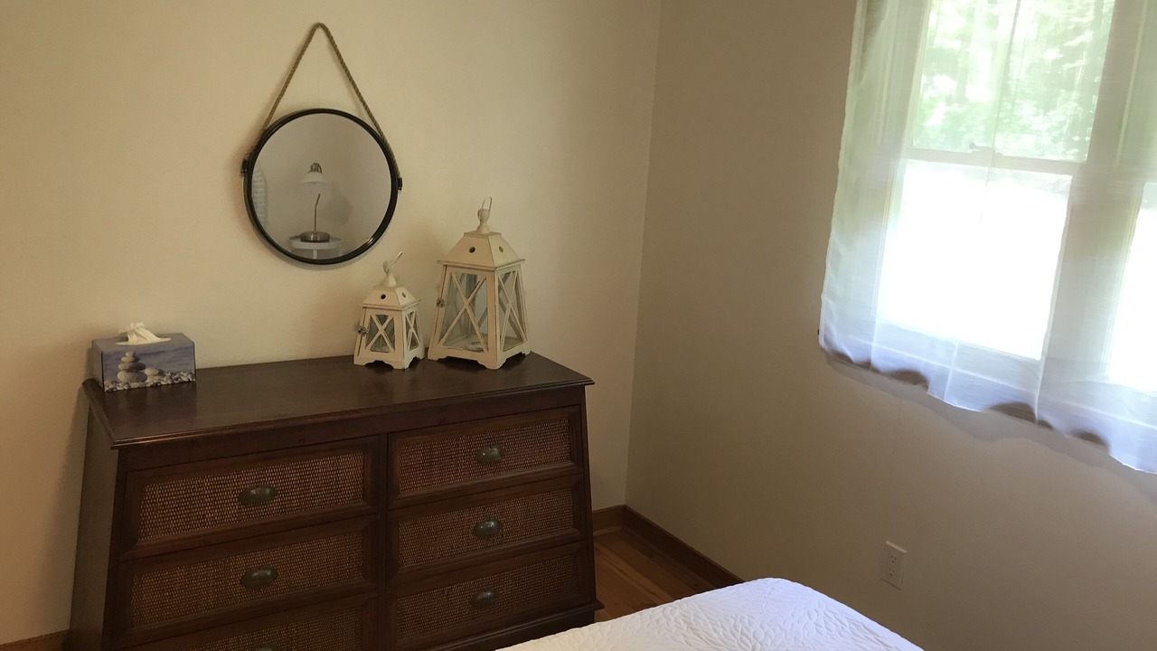 Photo of Bedroom in Grand Bend