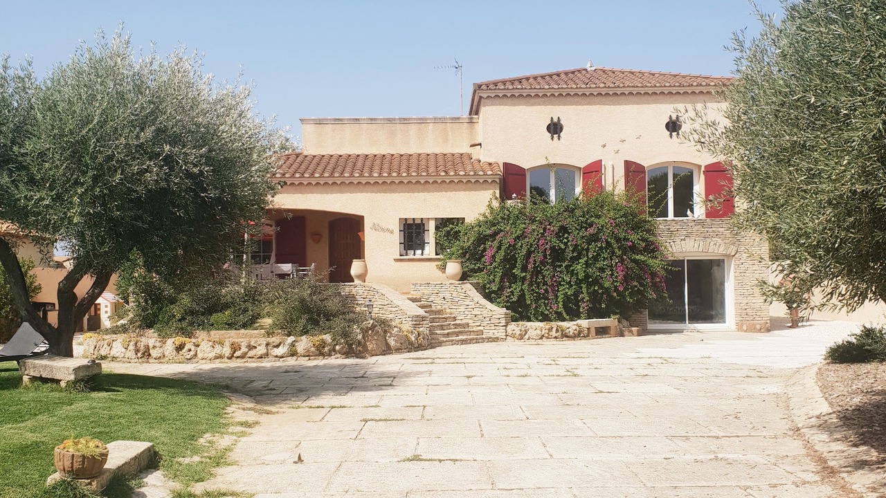 Photo of Outdoor in Lunel