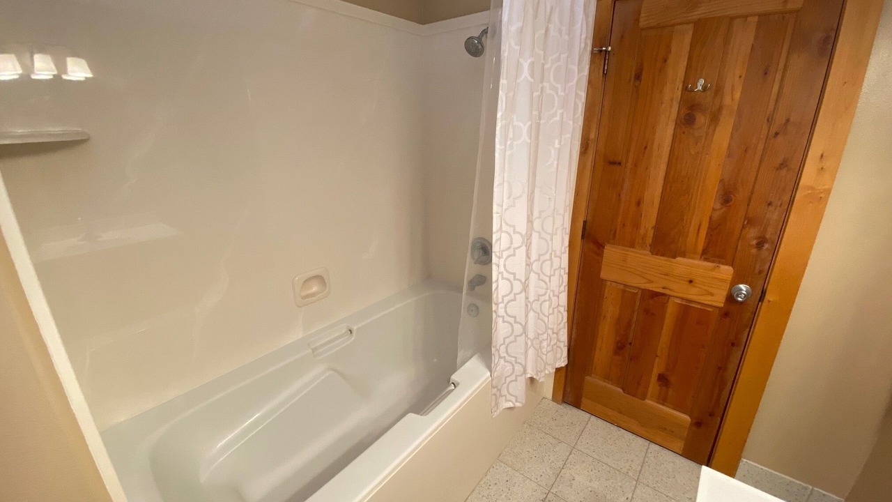 Photo of Bathroom in Midway
