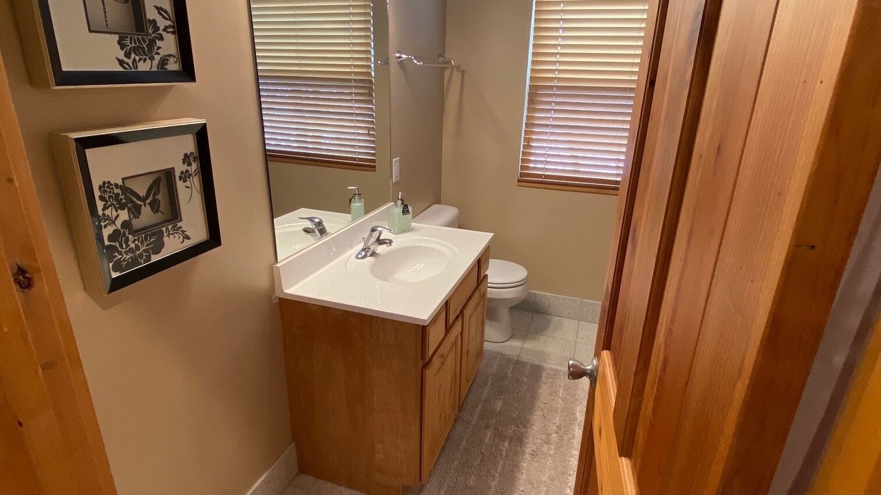 Photo of Bathroom in Midway