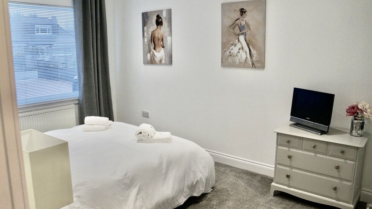 Photo of Bedroom in Tillicoultry