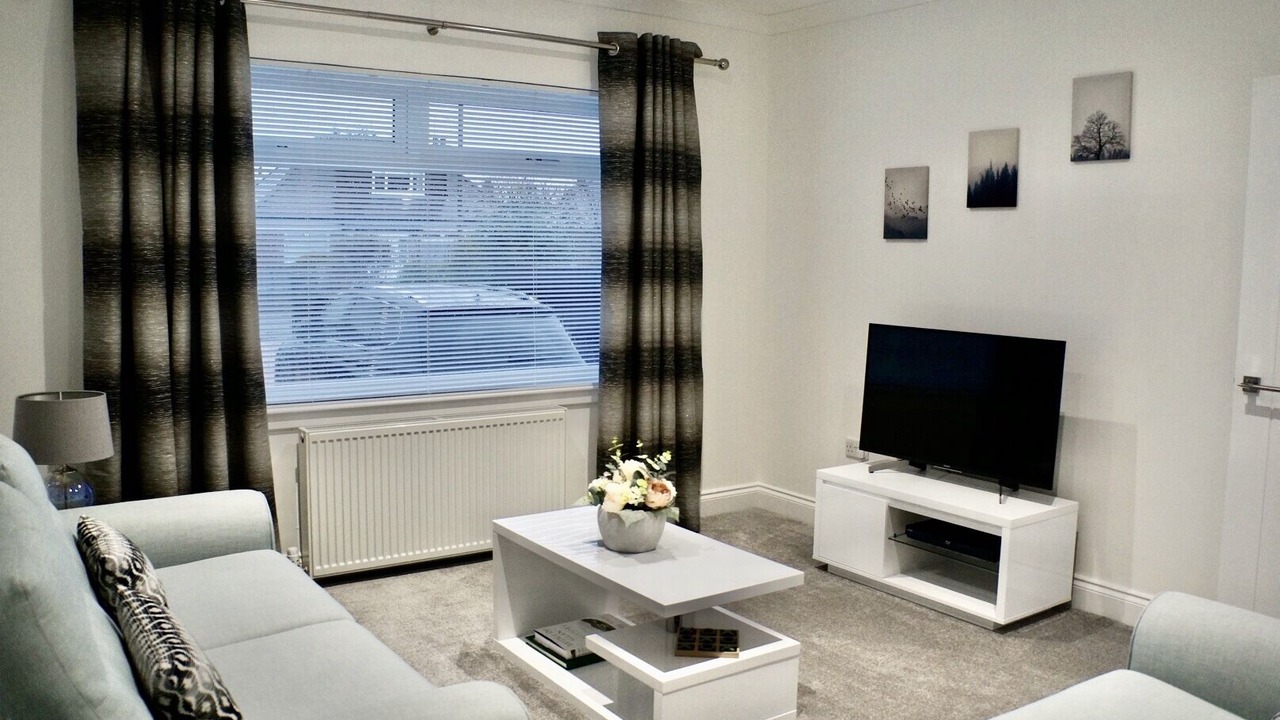 Photo of Livingroom in Tillicoultry