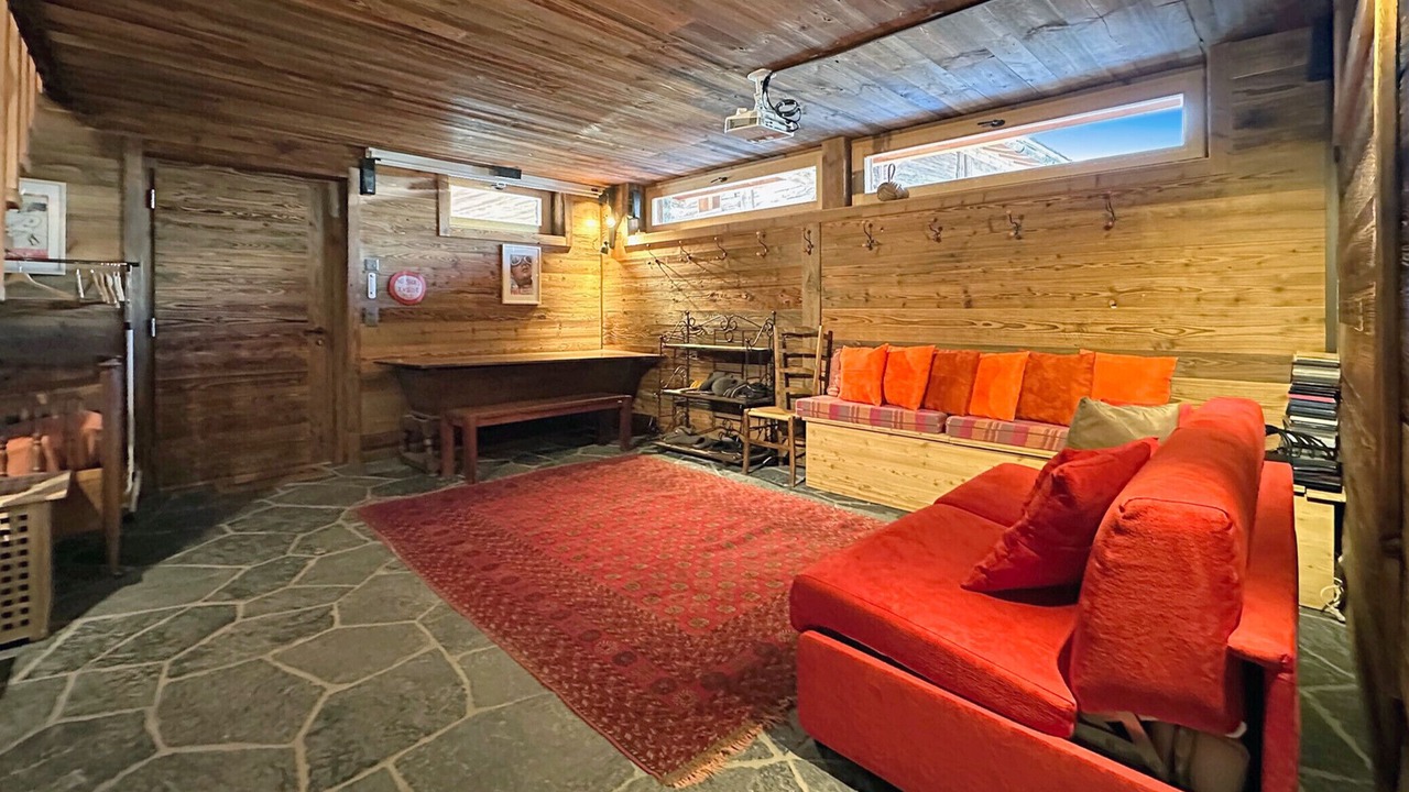 Photo of Livingroom in Sarreyer
