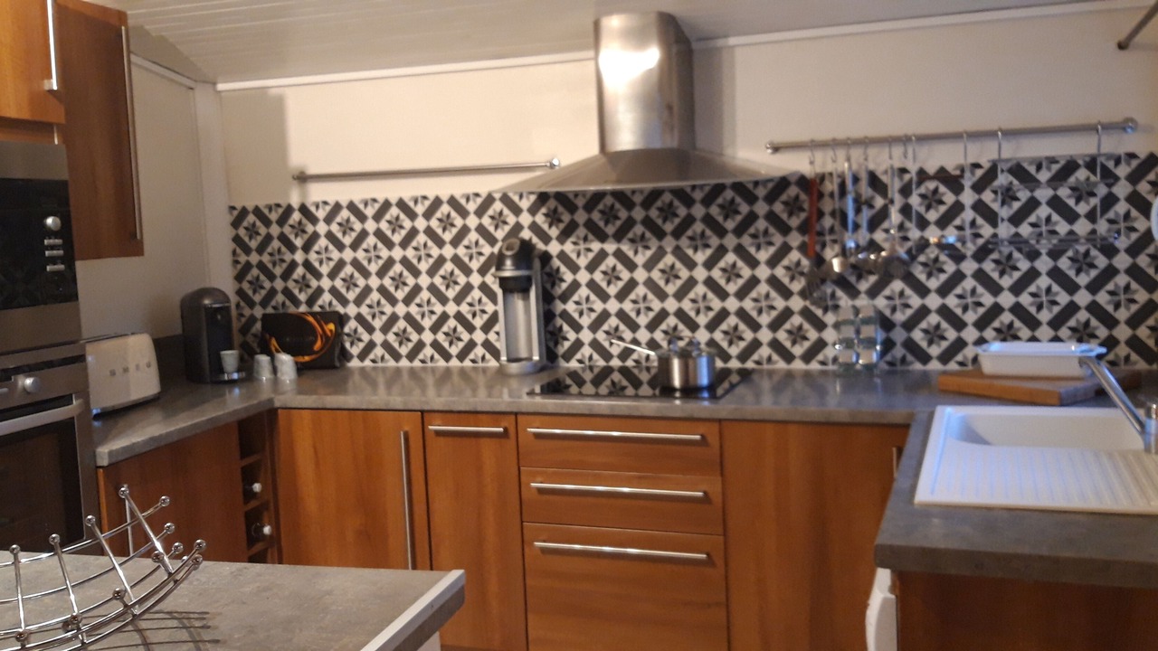 Photo of Kitchen in Cadillac-en-Fronsadais