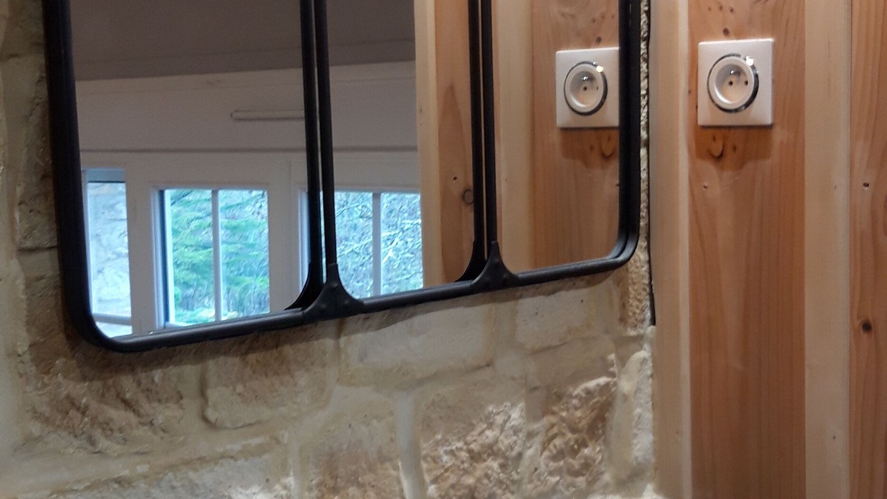 Photo of Bathroom in Cadillac-en-Fronsadais