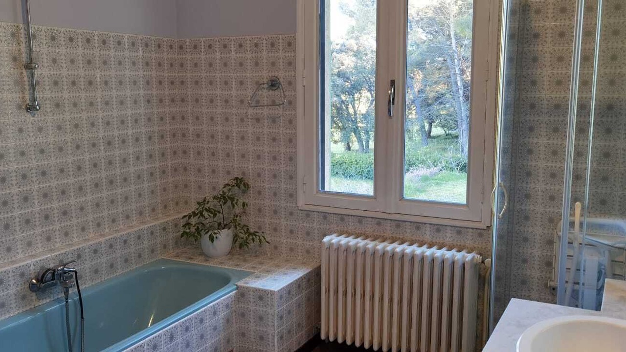 Photo of Bathroom in Cornillon-Confoux