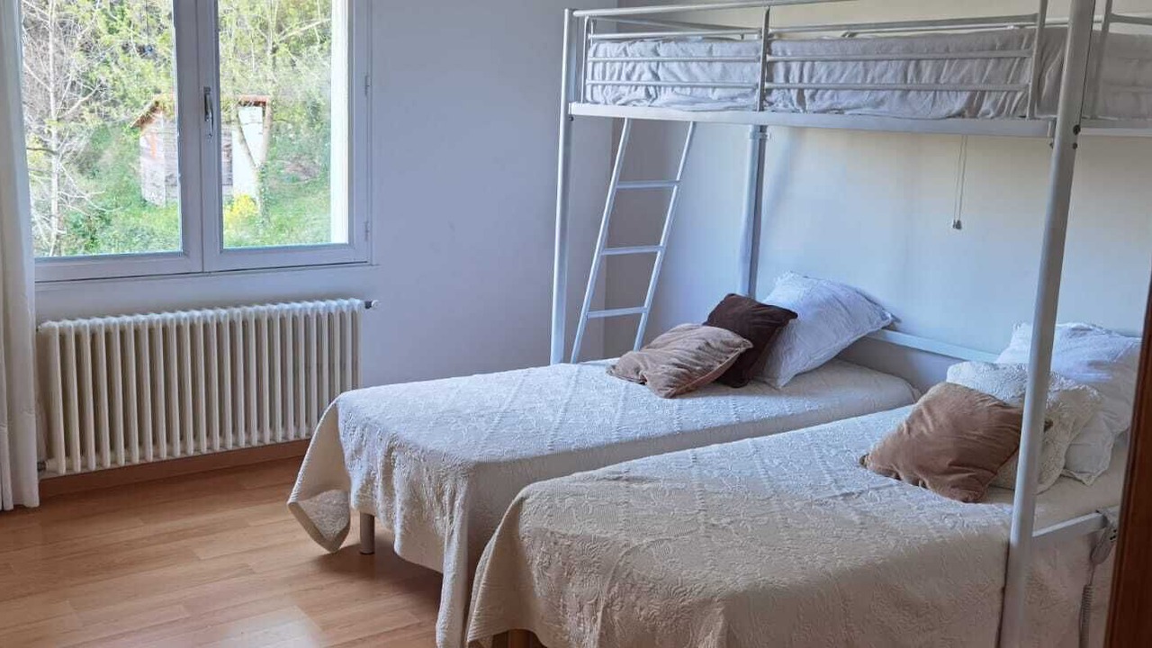Photo of Bedroom in Cornillon-Confoux