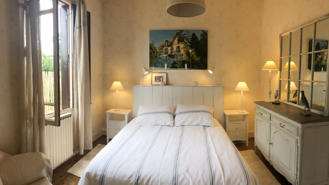 Photo of Bedroom in Claouey
