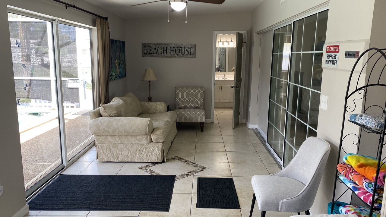 Photo of Livingroom in Venice Gardens