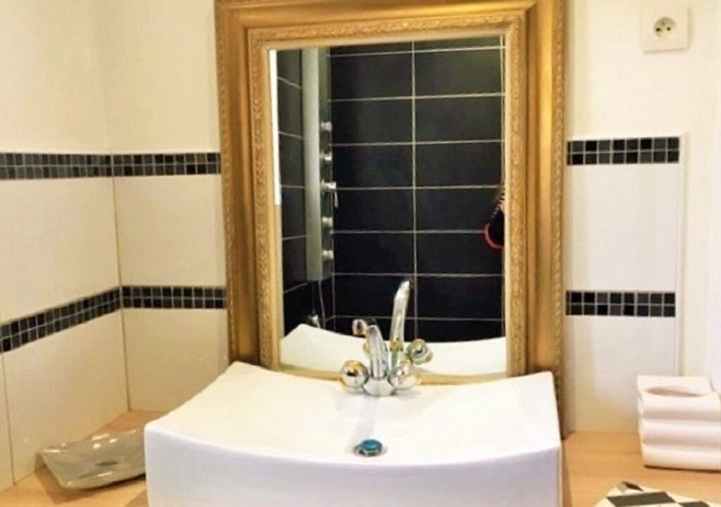 Photo of Bathroom in Sorgues