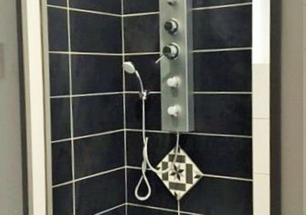 Photo of Bathroom in Sorgues