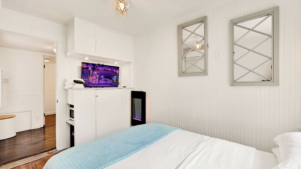 Photo of Bedroom in Madison