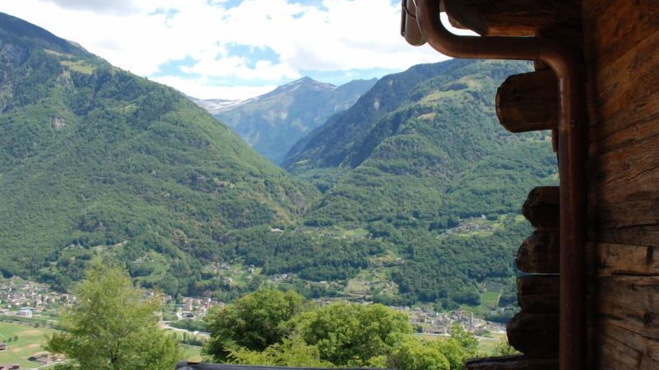 Photo of Others in Semione