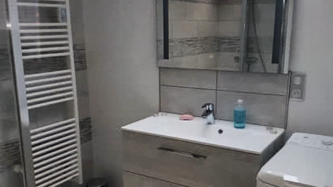 Photo of Bathroom in Saulieu