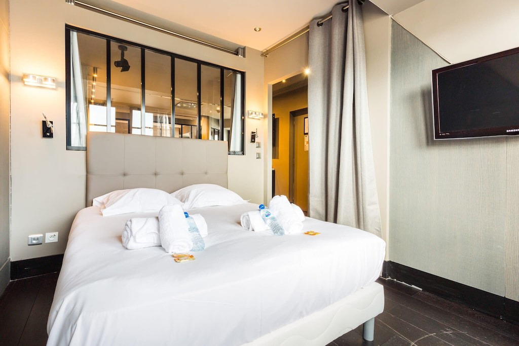 Photo of Bedroom in Passy