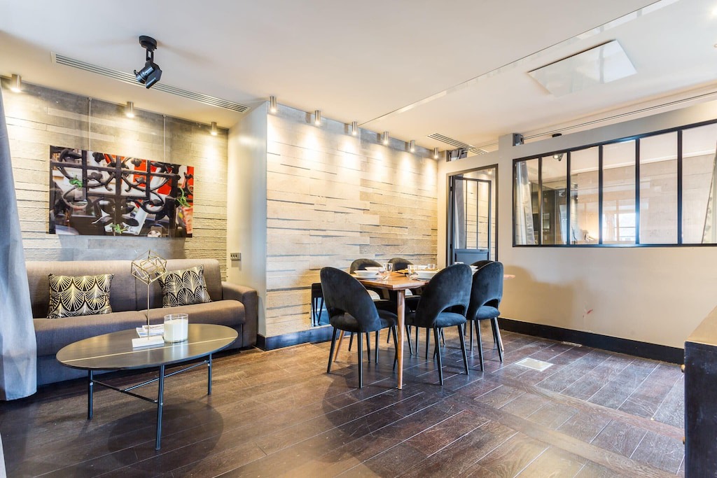Photo of Livingroom in Passy