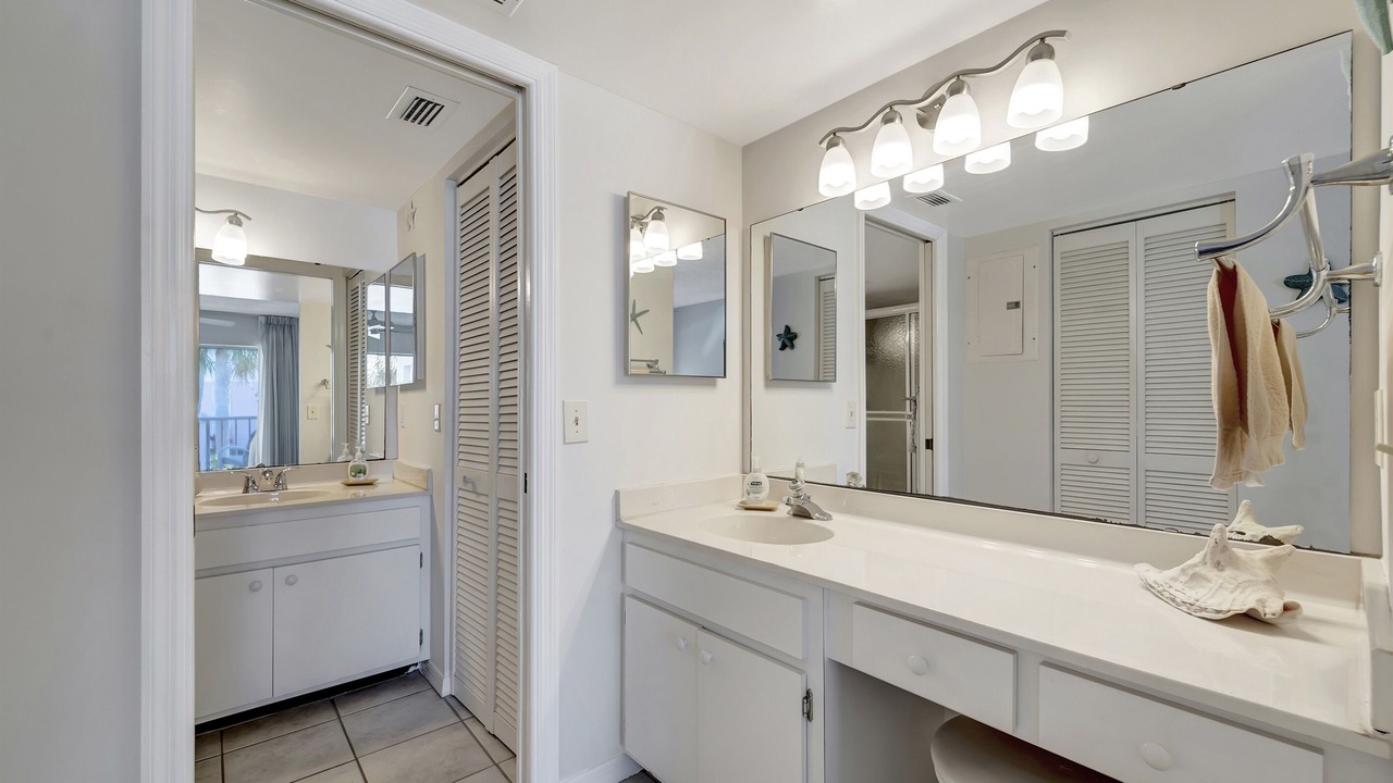 Photo of Bathroom in Plantation