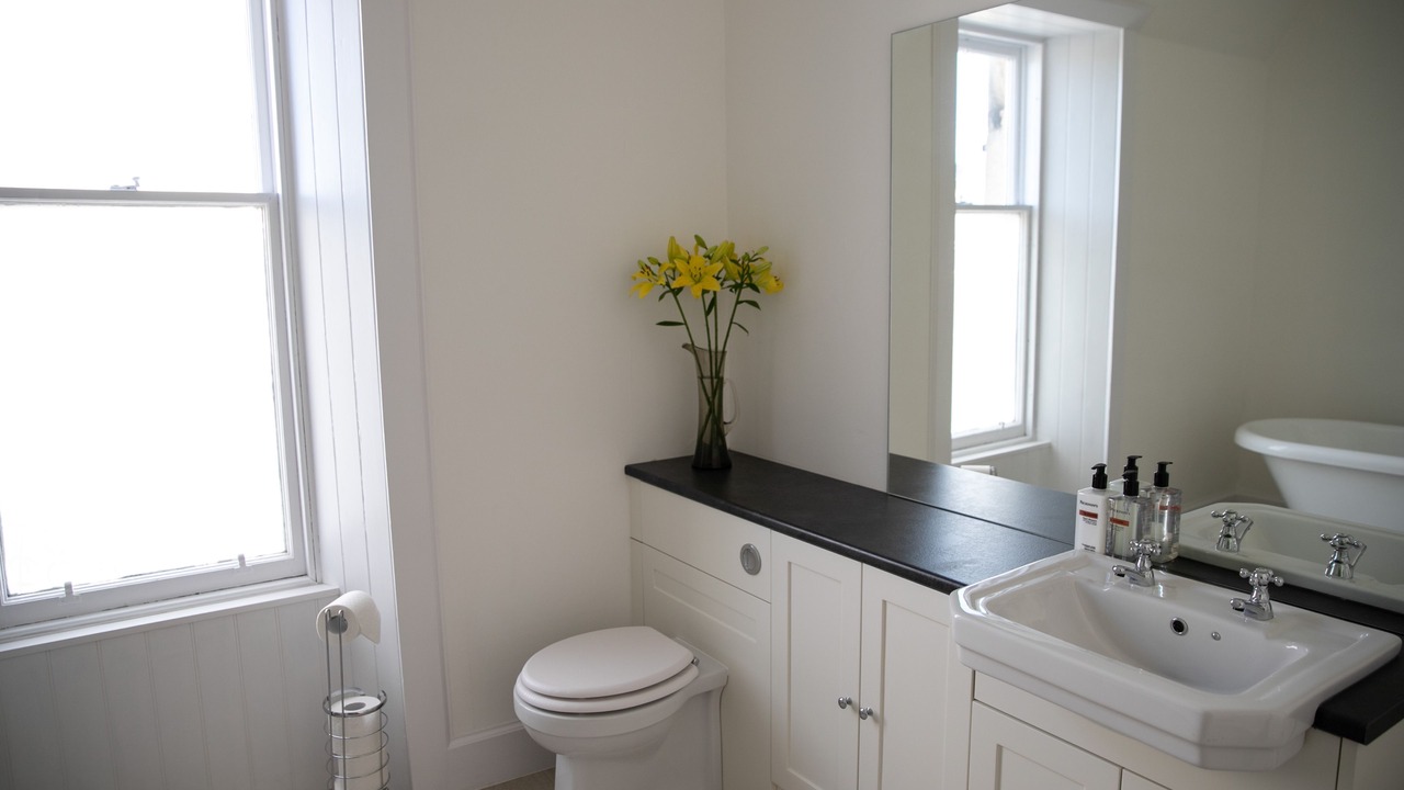 Photo of Bathroom in Elgin