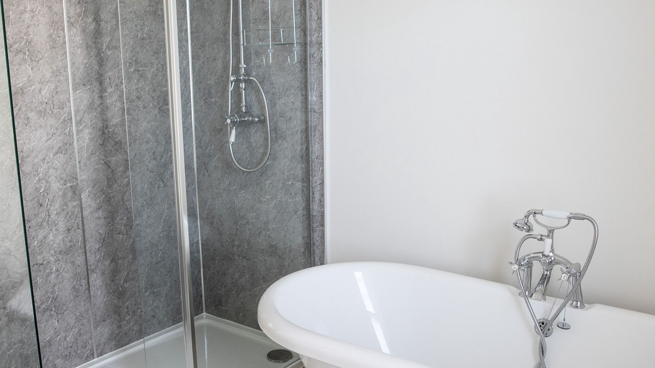 Photo of Bathroom in Elgin