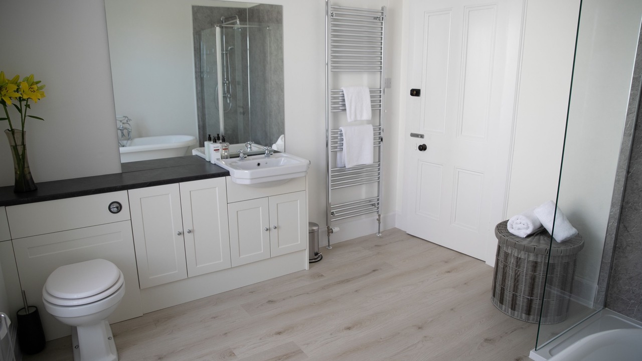 Photo of Bathroom in Elgin