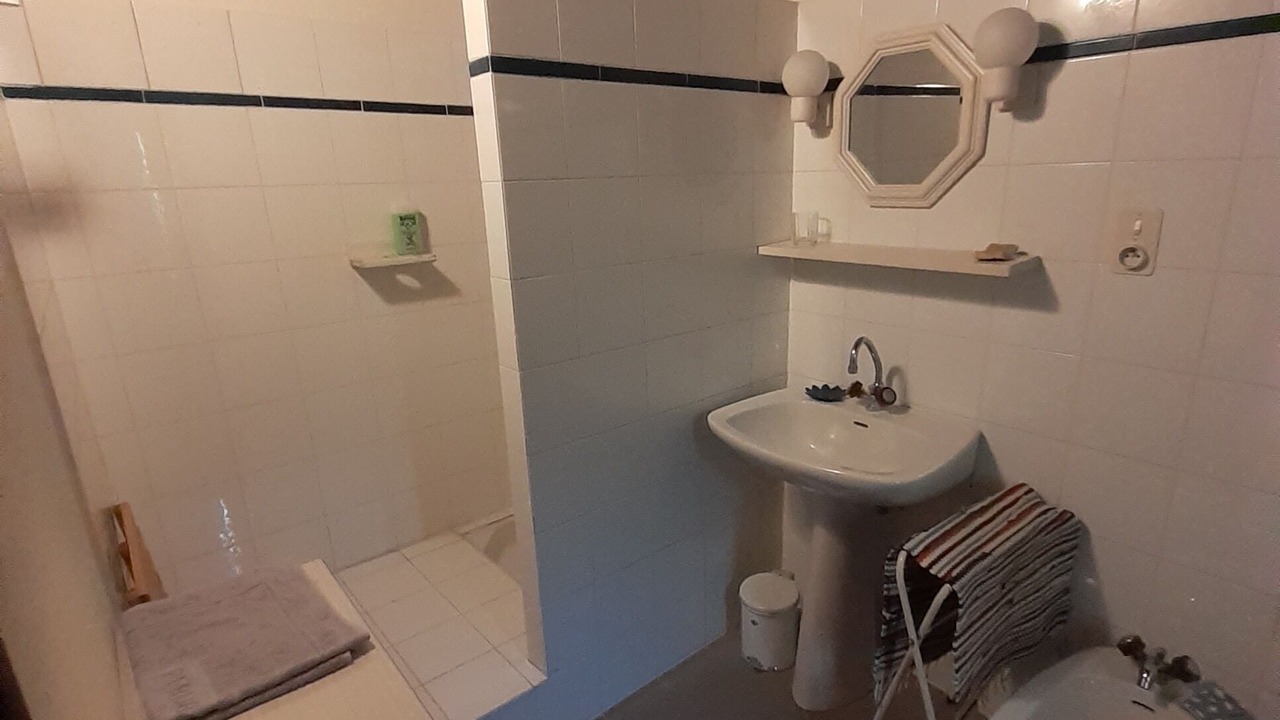 Photo of Bathroom in Gallargues-le-Montueux