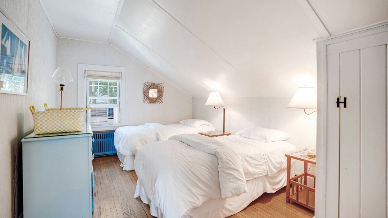 Photo of Bedroom in Silver Beach