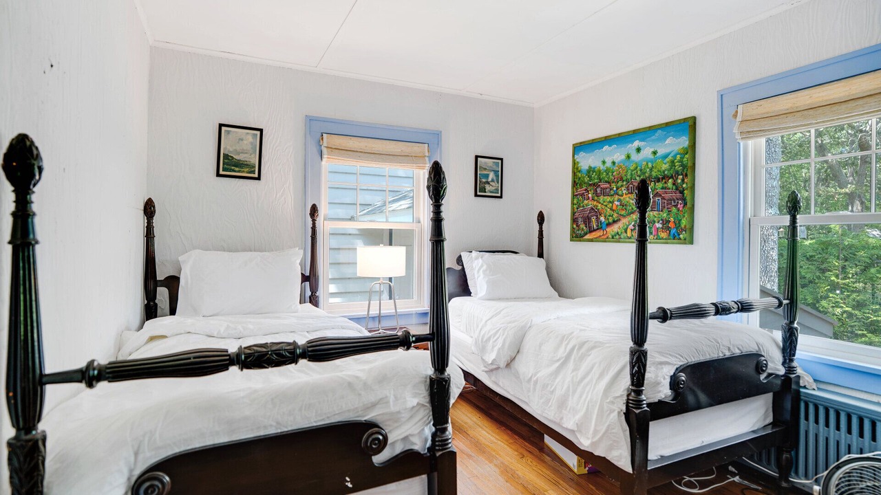 Photo of Bedroom in Silver Beach