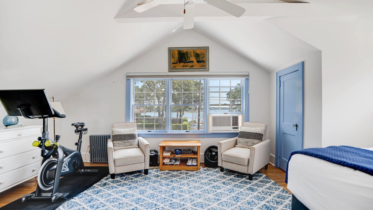Photo of Bedroom in Silver Beach