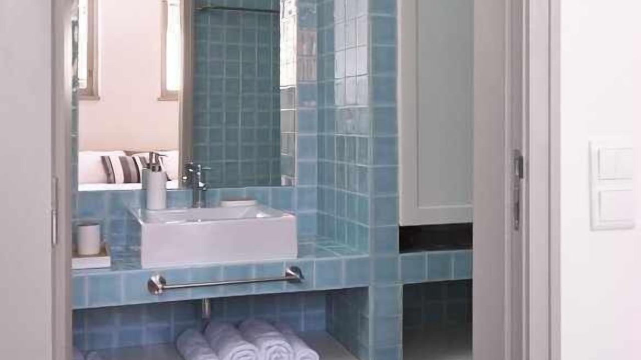 Photo of Bathroom in Coimbra City Centre