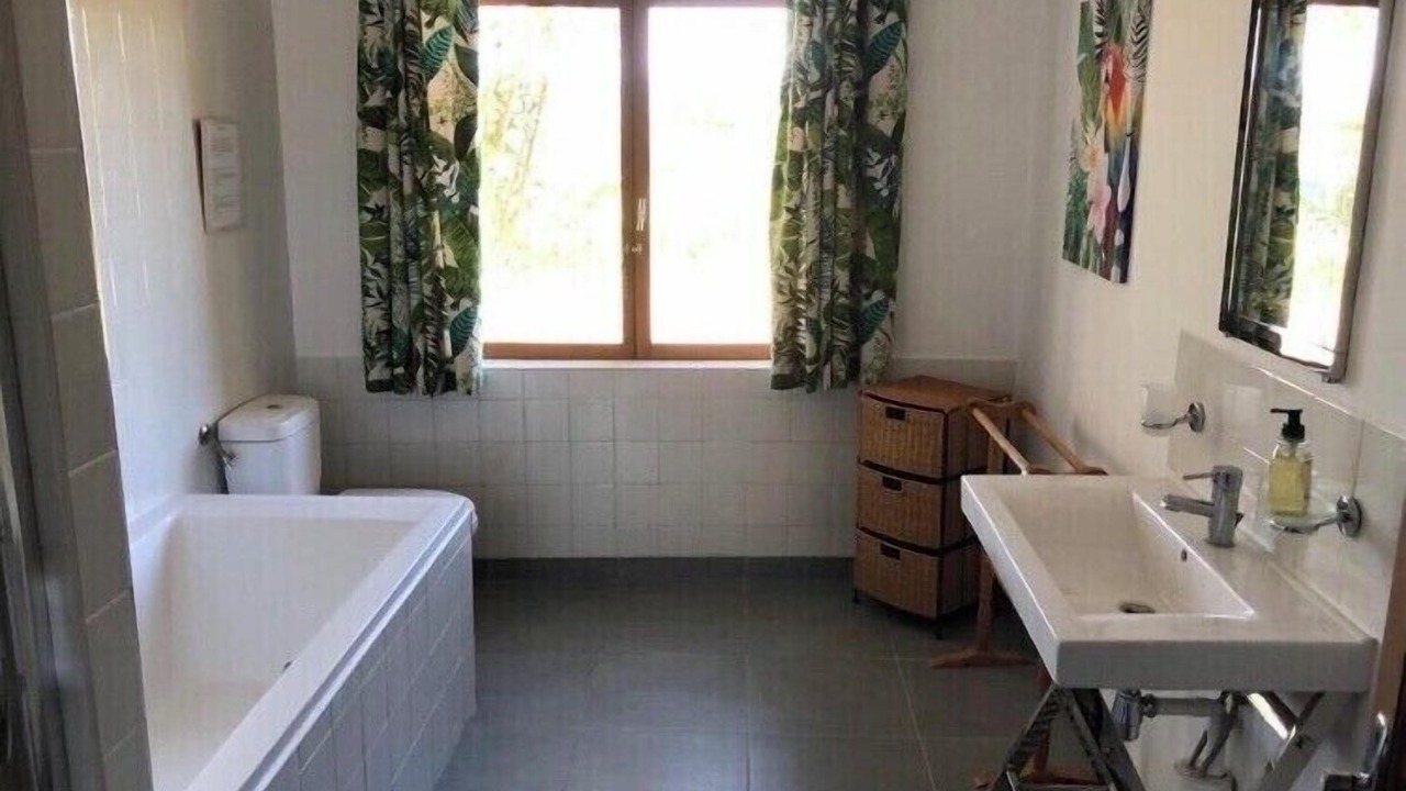 Photo of Bathroom in Lauraguel