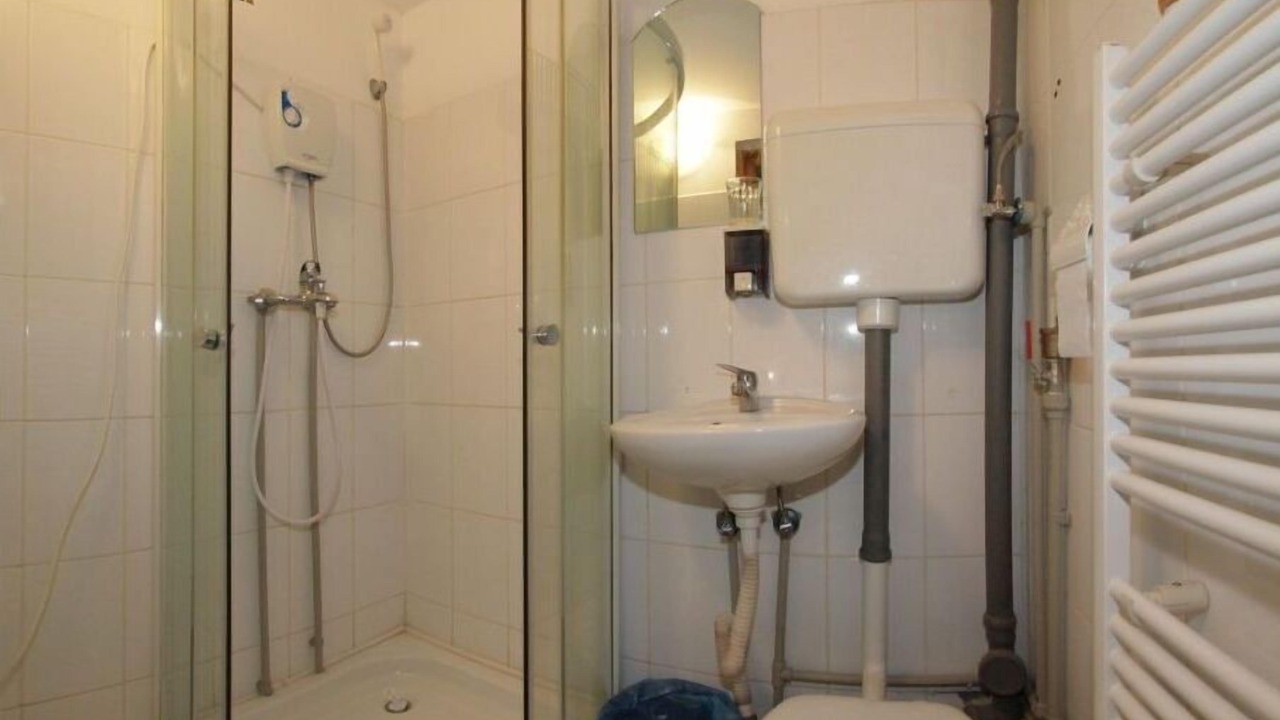 Photo of Bathroom in Mera