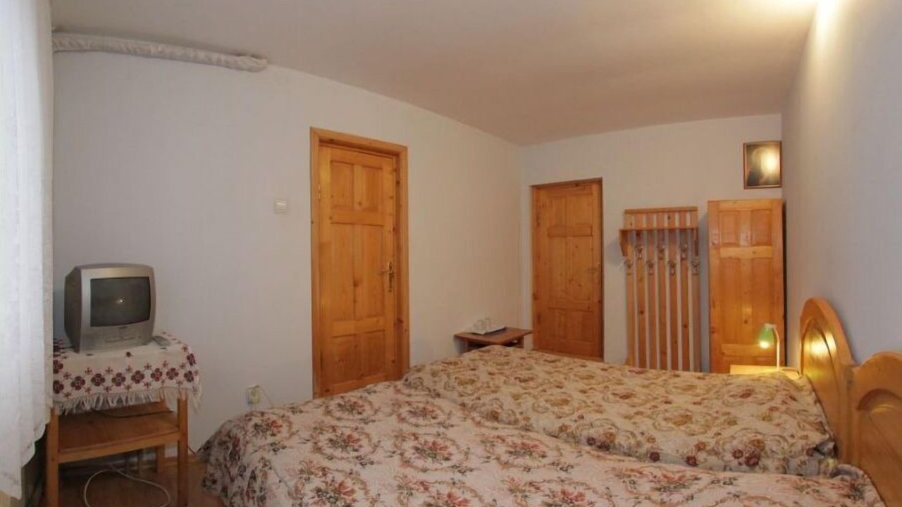 Photo of Bedroom in Mera