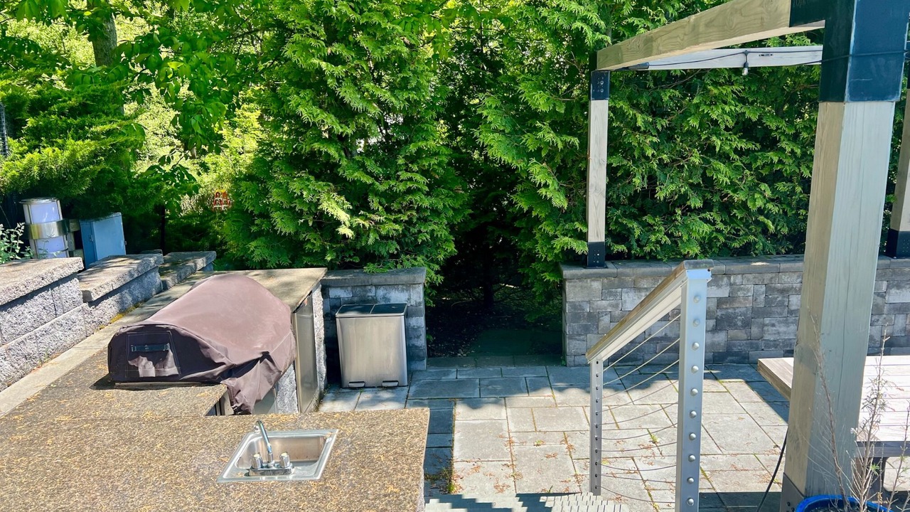 Photo of Outdoor in The Heights