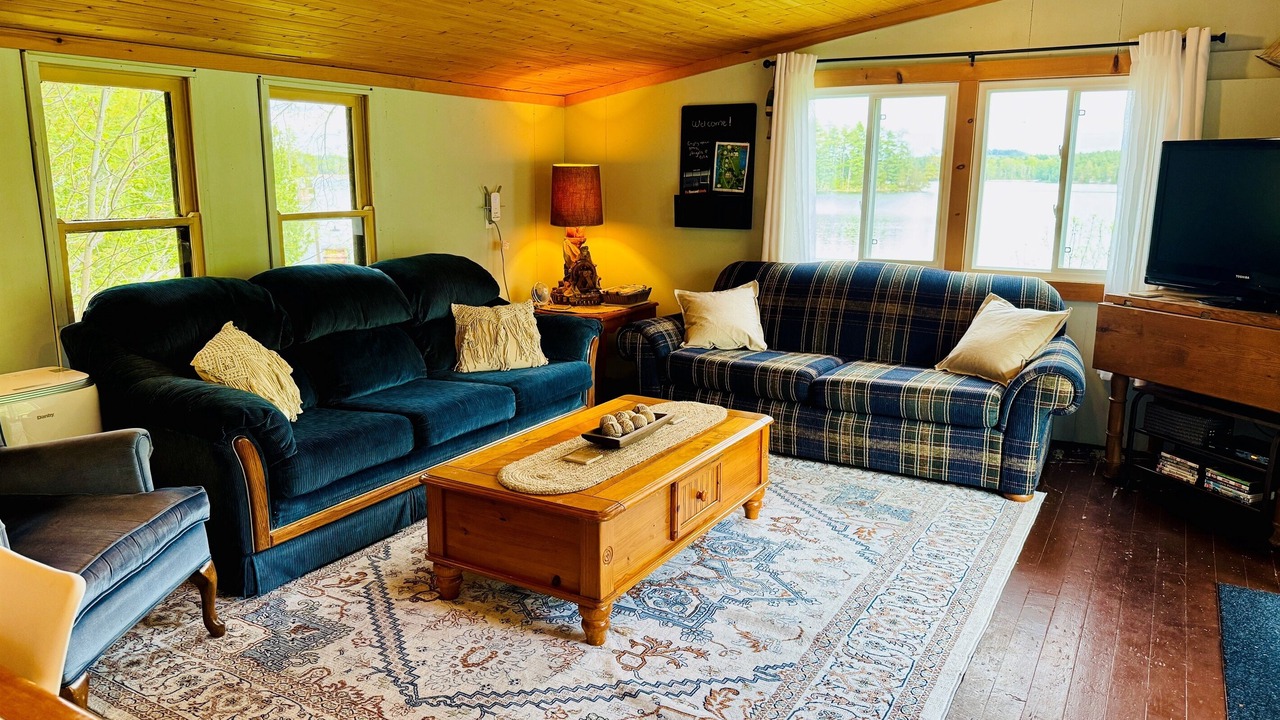 Photo of Livingroom in Leeds and the Thousand Islands