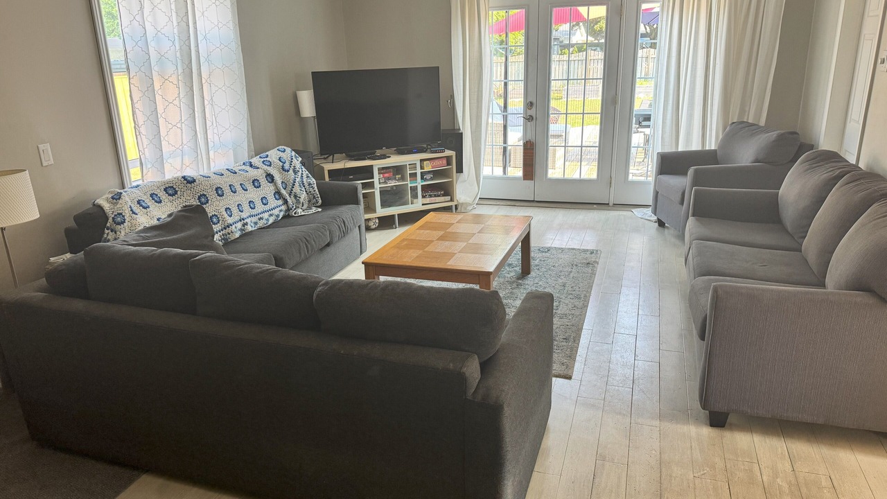 Photo of Livingroom in Port Elgin