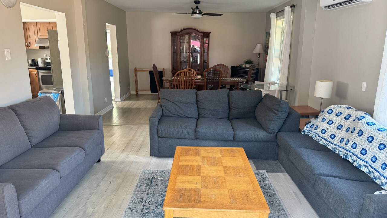 Photo of Livingroom in Port Elgin