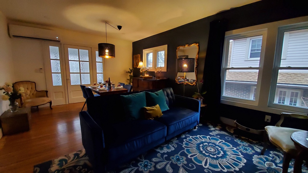 Photo of Livingroom in Niagara Falls
