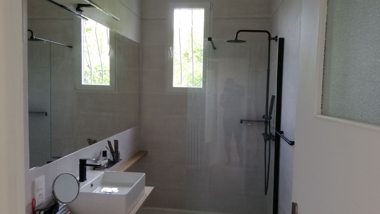 Photo of Bedroom in Gairaut