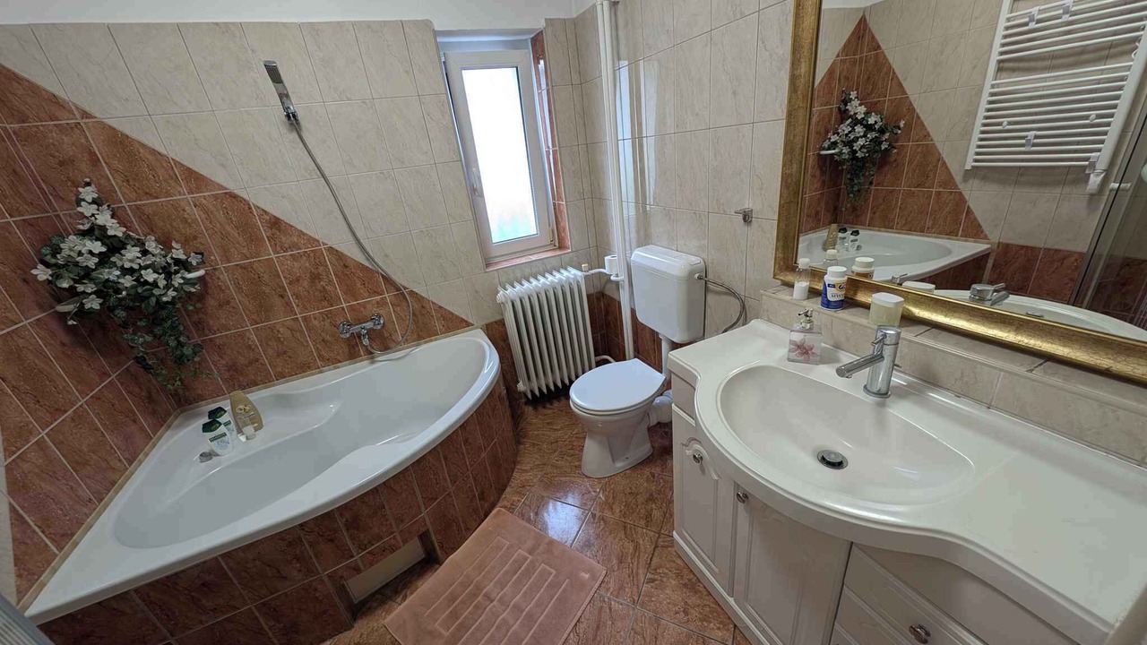 Photo of Bathroom in Clutihany