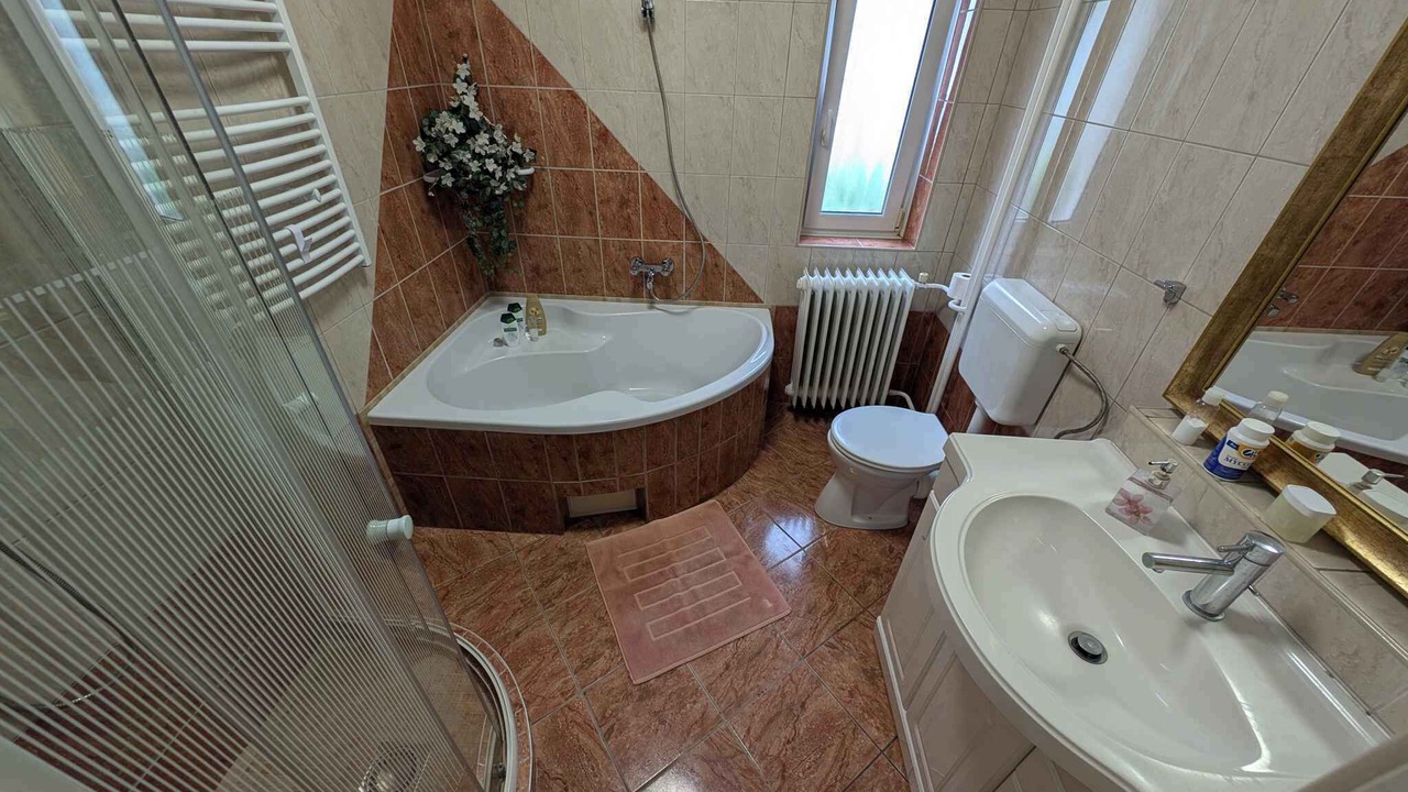 Photo of Bathroom in Clutihany