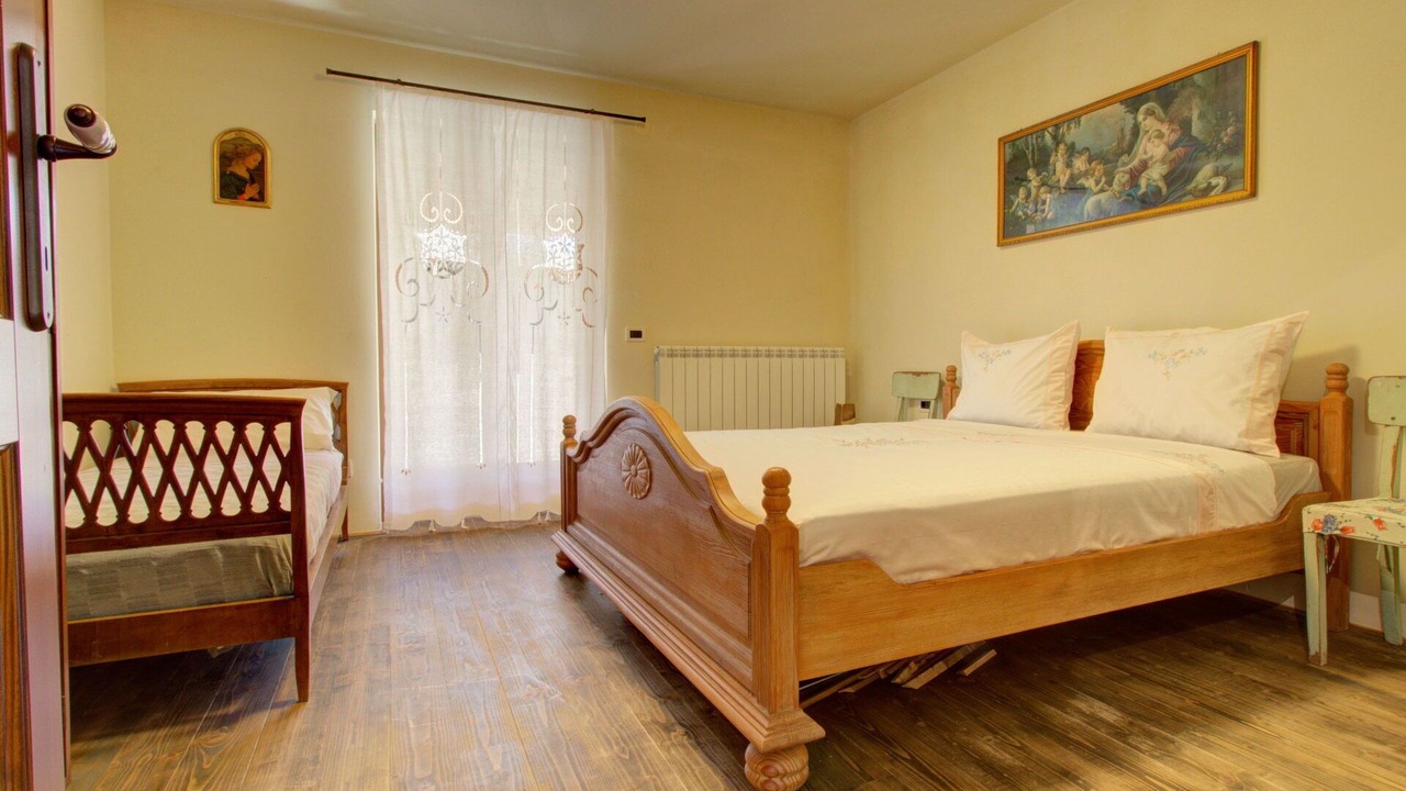 Photo of Bedroom in Hrastovlje