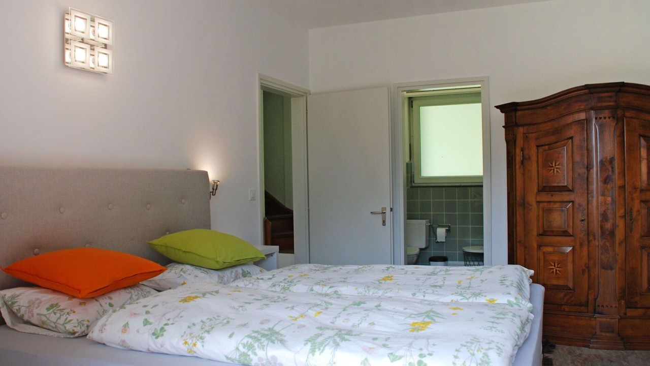 Photo of Bedroom in Negrentino