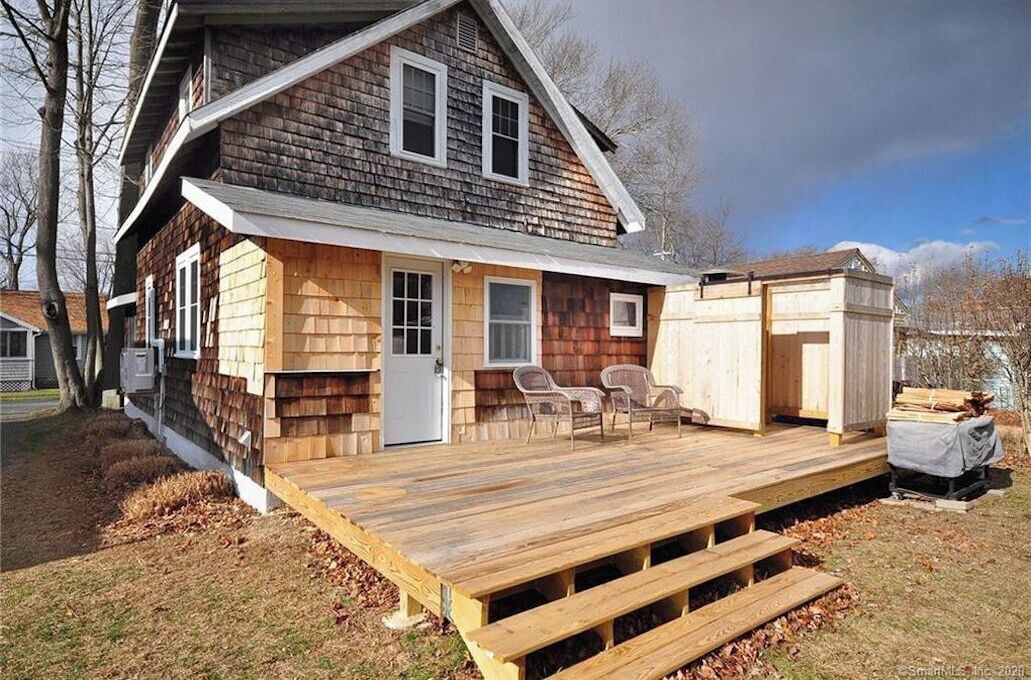 Photo of Outdoor in Saybrook Manor