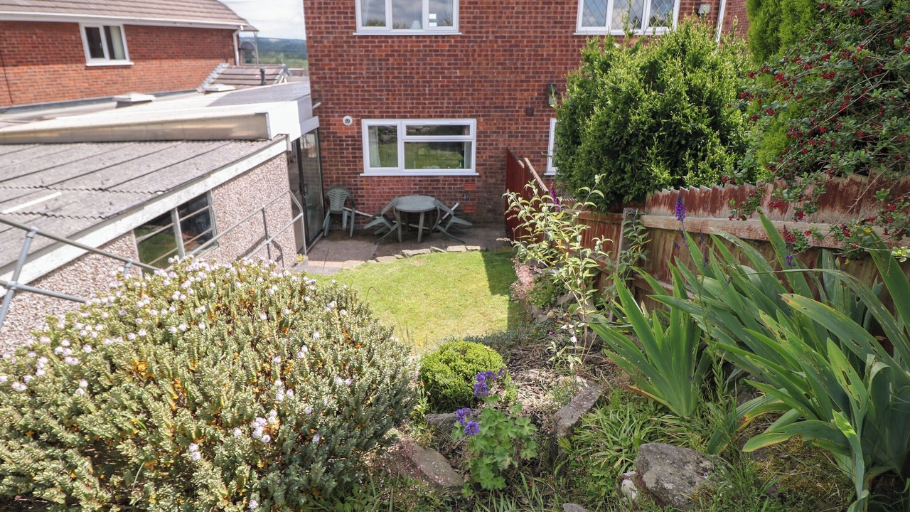 Photo of Outdoor in Leek