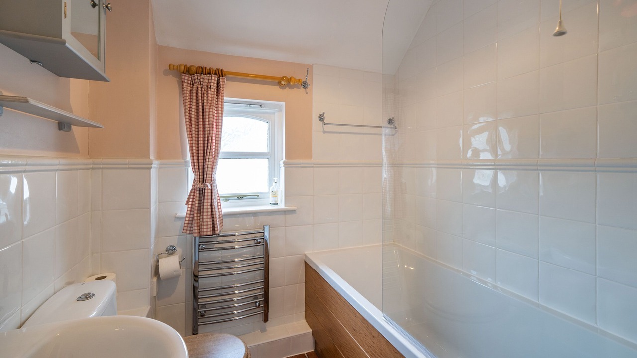 Photo of Bathroom in Cark